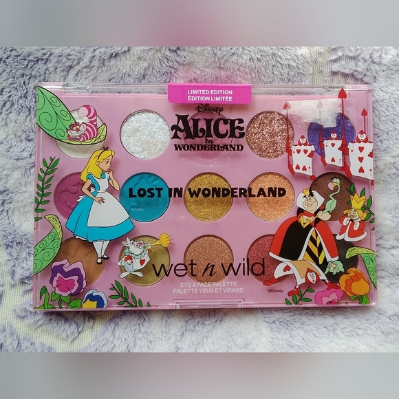 🆕️Wet N Wild × Alice in Wonderland Collab | Lost In Wonderland Palette - Picture 6 of 12